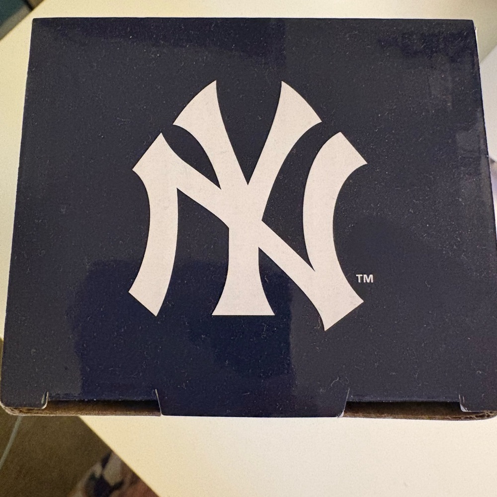 Babe Ruth Bobblehead - Picture 5 of 5
